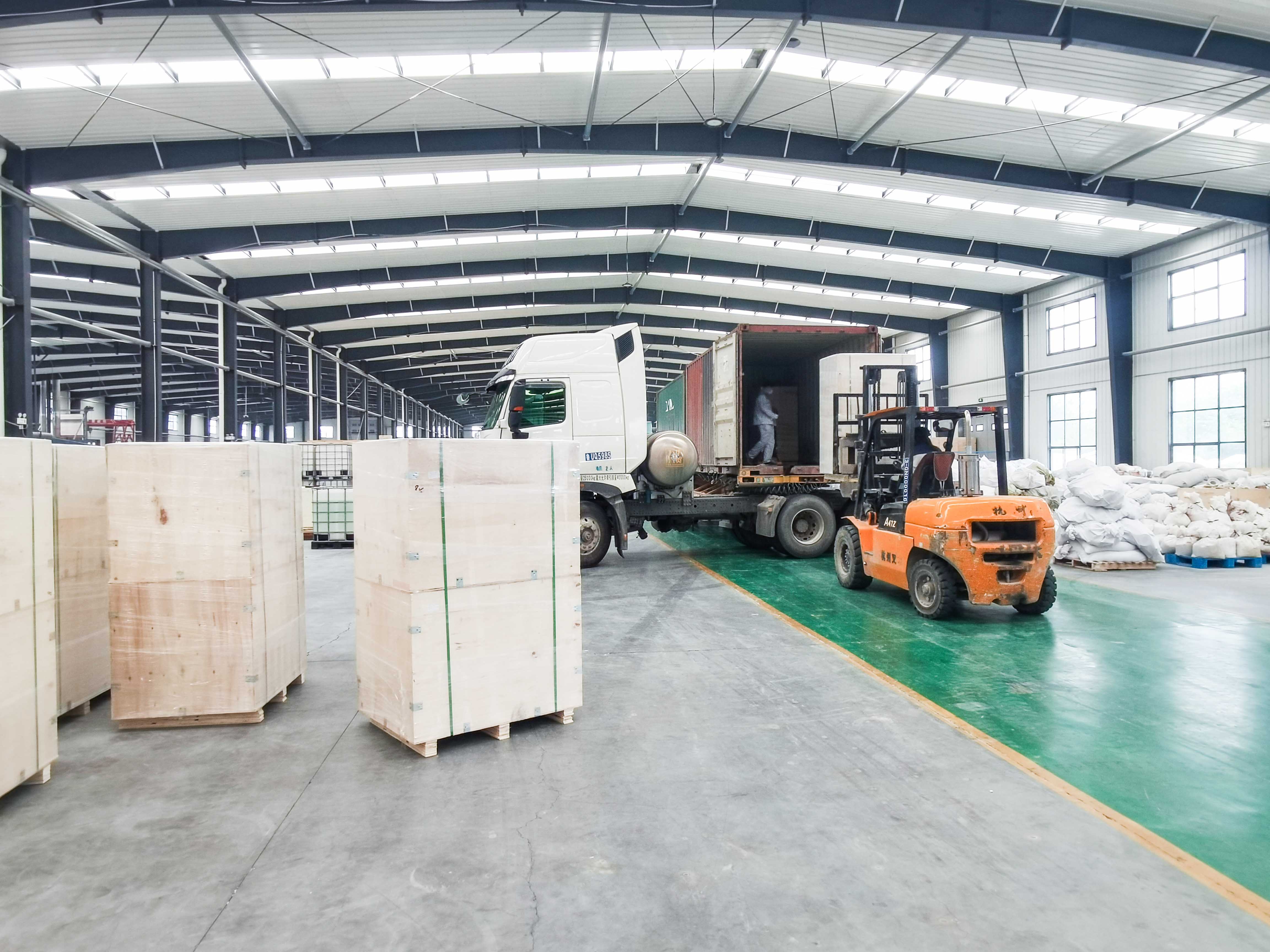 印度客戶(hù)購(gòu)1600片陶瓷過(guò)濾板裝箱發(fā) 印度客戶(hù)購(gòu)1600片陶瓷過(guò)濾板裝箱發(fā)